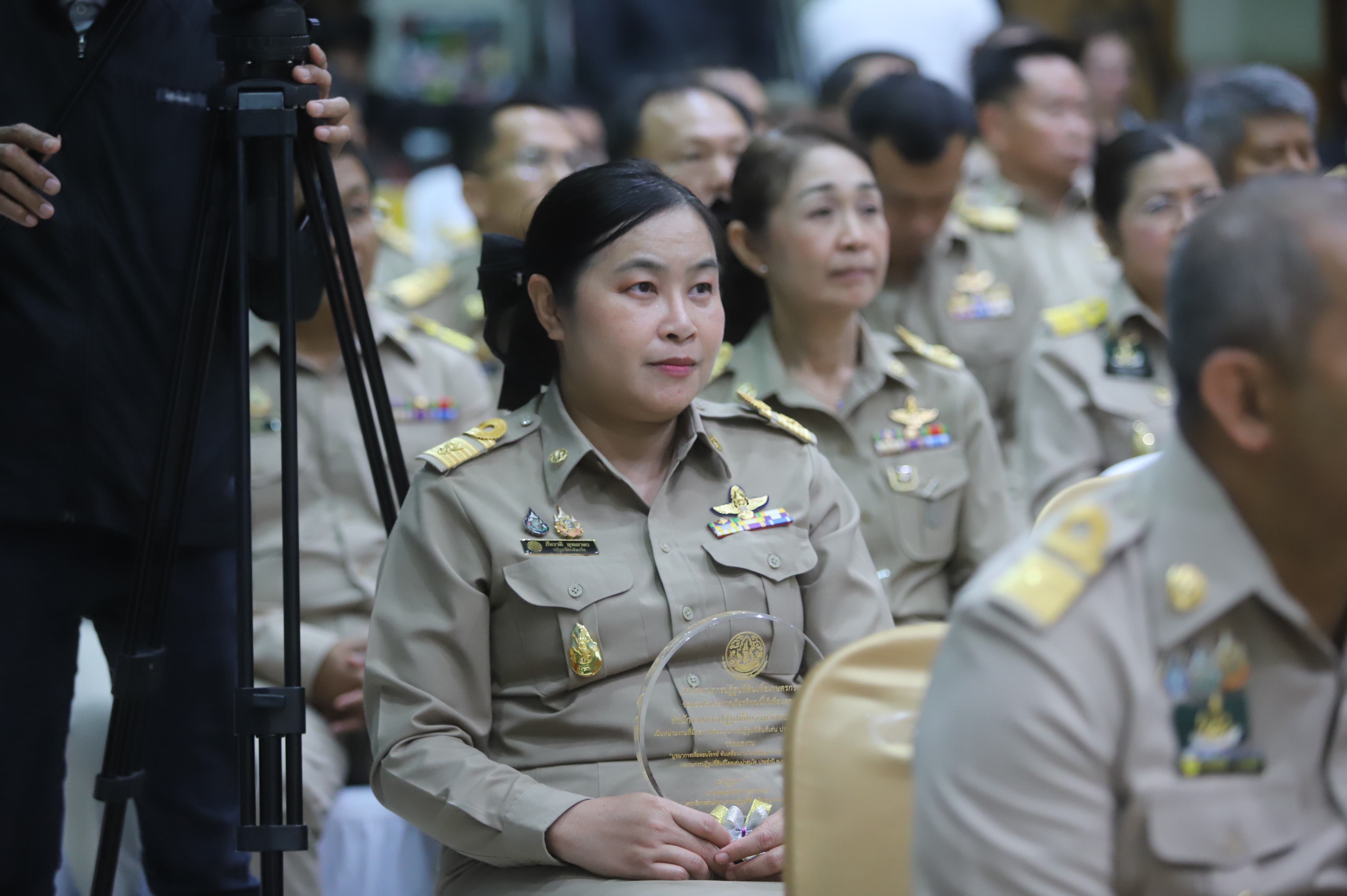 title - เลขาธิการ ส.ป.ก. มอบรางวัลเชิดชูกียรติ ประจำปีงบประมาณ พ.ศ. 2568